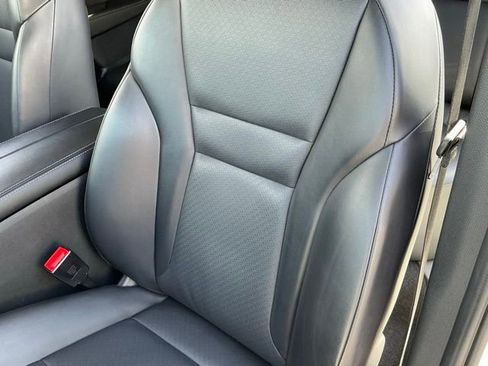 Used 2024 Nissan Rogue SV w/ SV Premium Package image 15