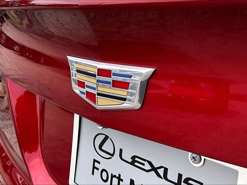 Used 2024 Cadillac XT4 Premium Luxury w/ Technology Package FWD image 31