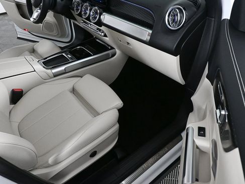 Certified 2025 Mercedes-Benz GLB 250 GLB 250 image 22