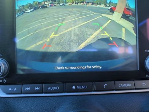 Used 2024 Nissan Sentra SR FWD image 19