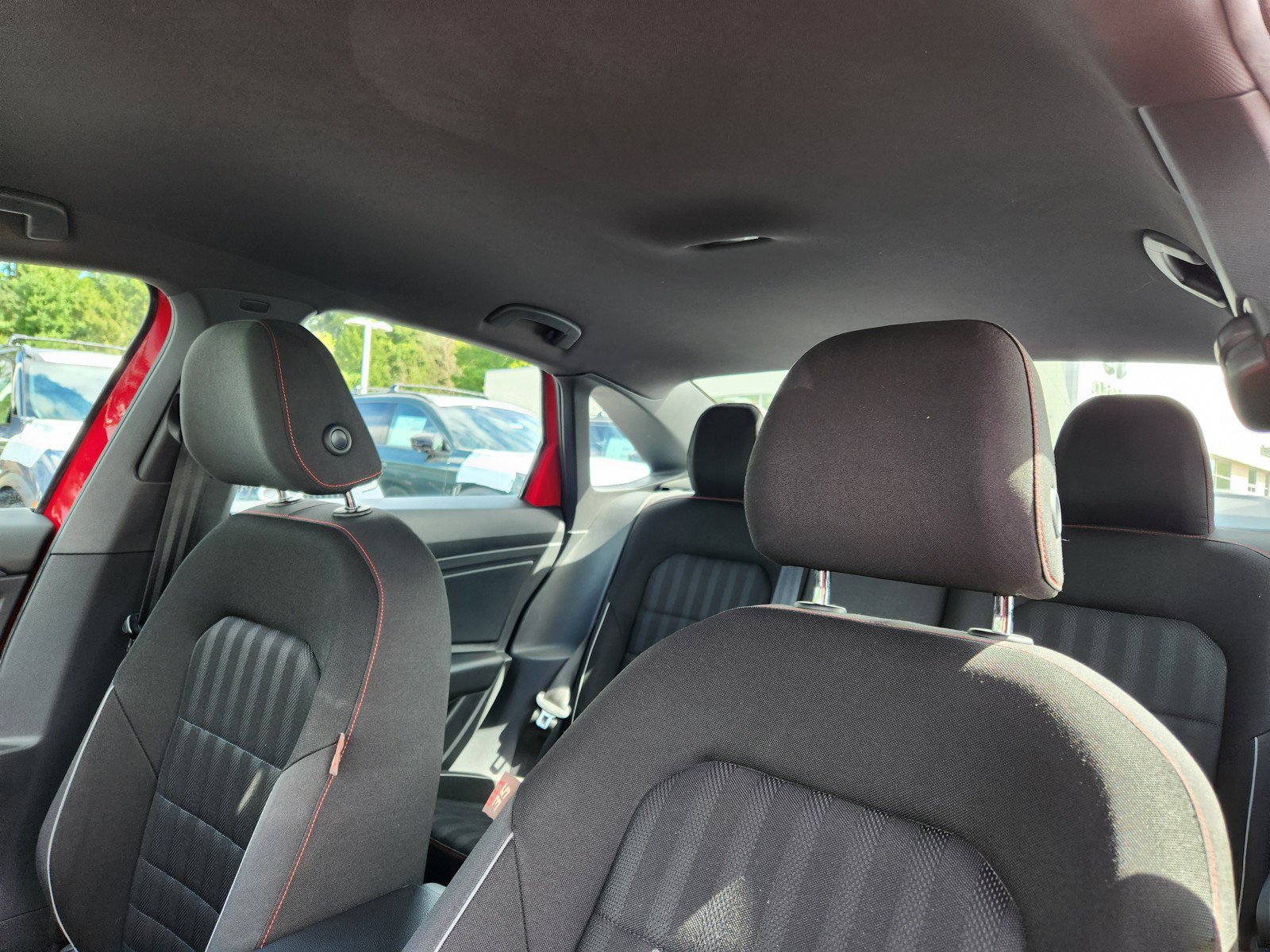 Used 2019 Volkswagen Jetta GLI FWD image 12