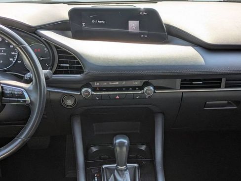 Used 2024 MAZDA MAZDA3 s FWD image 17