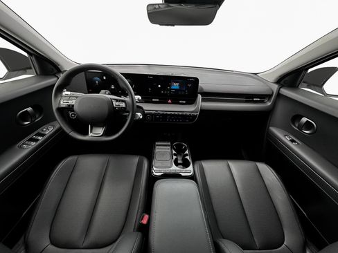 Used 2025 Hyundai Ioniq 5 SEL image 13