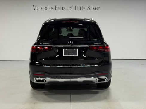 Used 2026 Mercedes-Benz GLS 450 4MATIC image 4
