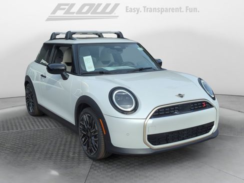 New 2026 MINI Cooper S image 1