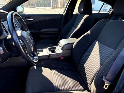 Used 2023 Dodge Charger SXT image 13