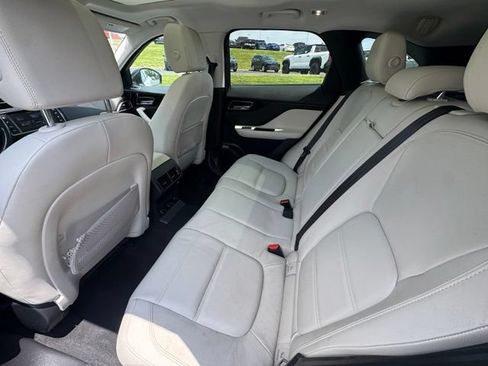 Used 2018 Jaguar F-PACE Prestige AWD/4WD image 18