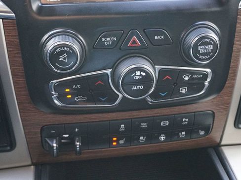 Used 2014 RAM 2500 Laramie w/ Protection Group image 40