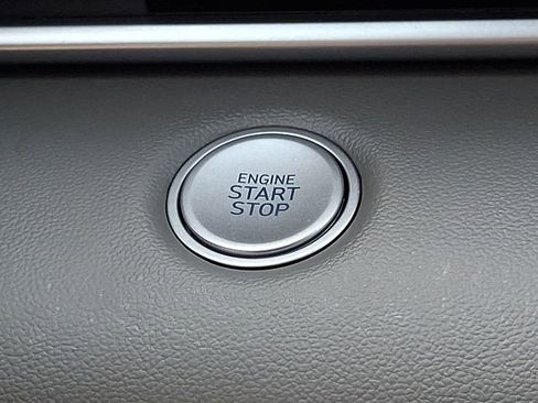 Used 2023 Hyundai Elantra SEL image 22