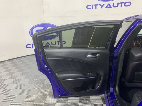 Used 2019 Dodge Charger Scat Pack w/ Dynamics Package image 29