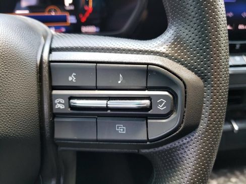 Used 2024 Chevrolet Colorado Trail Boss w/ Advanced Trailering Package AWD/4WD image 13