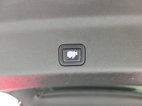 Certified 2023 Cadillac Escalade Sport Platinum w/ LPO, ONYX Package image 9