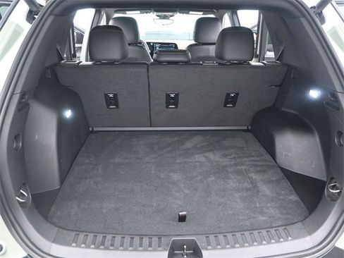 Used 2025 Chevrolet Equinox ACTIV w/ Safety and Technology Package image 14