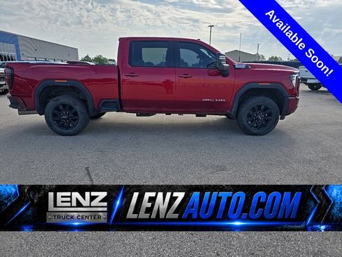Used 2025 GMC Sierra 2500 AT4 AWD/4WD image 1