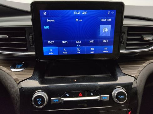 Used 2022 Ford Explorer Limited w/ Equipment Group 301A image 25