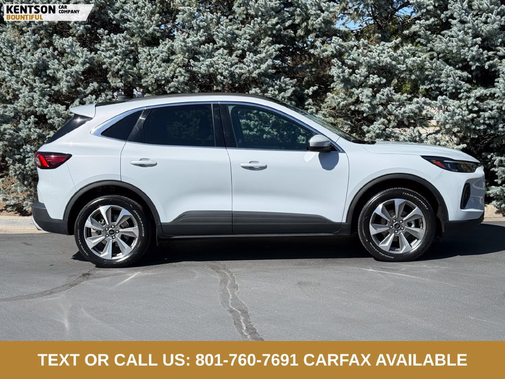 Used 2025 Ford Escape Platinum AWD/4WD image 9