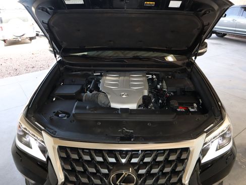 Used 2021 Lexus GX 460 Luxury w/ Sport Design Package image 20