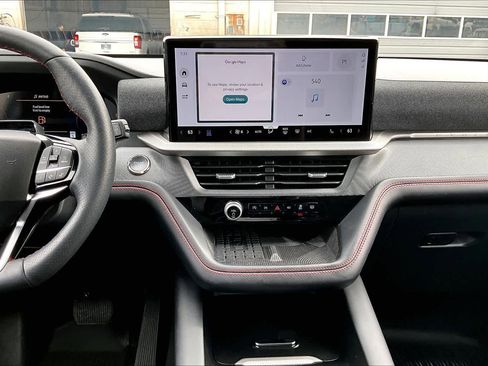 Certified 2025 Ford Explorer ST image 9