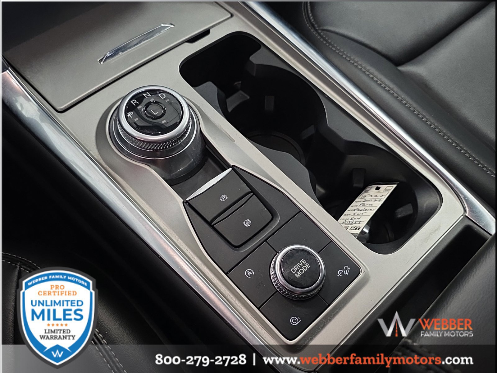 Used 2024 Ford Explorer XLT w/ Equipment Group 202A AWD/4WD image 18