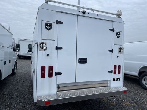 New 2025 Chevrolet Express 3500 w/ Power Convenience Package image 5