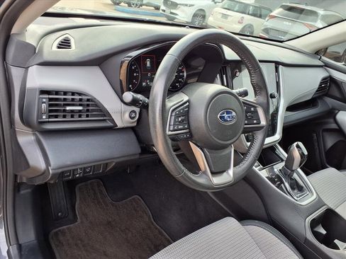 Used 2023 Subaru Outback Premium image 12