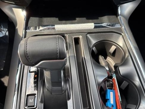 New 2025 Ford F150 Lariat w/ Equipment Group 502A High image 36