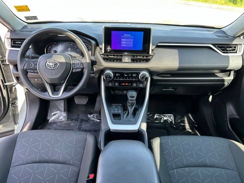 Used 2023 Toyota RAV4 XLE w/ Convenience Package AWD/4WD image 12