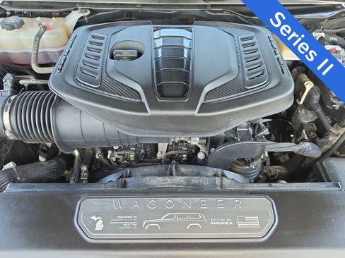 Used 2024 Jeep Wagoneer Series II AWD/4WD image 13