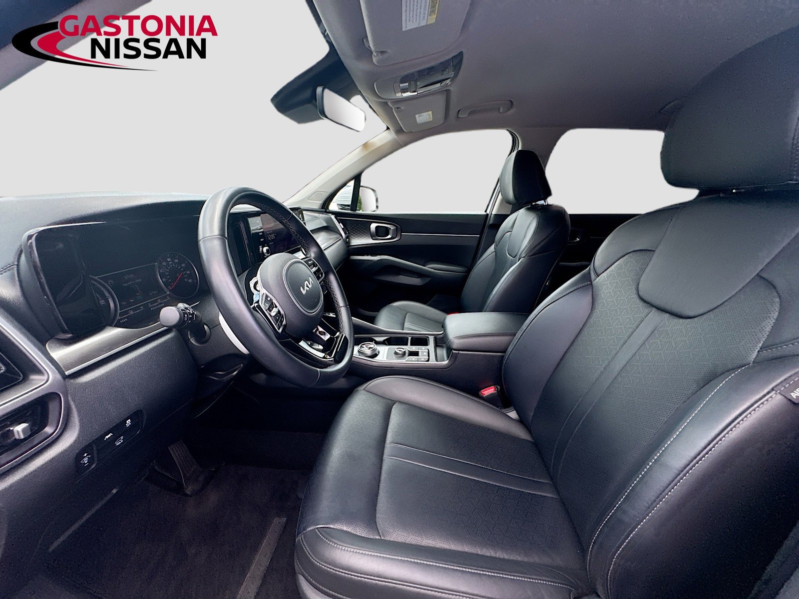 Used 2023 Kia Sorento EX AWD/4WD image 29