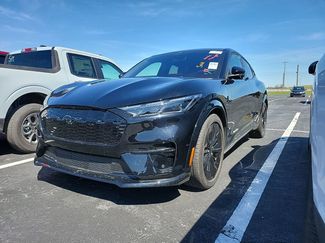 Used 2025 Ford Mustang Mach-E GT video 2