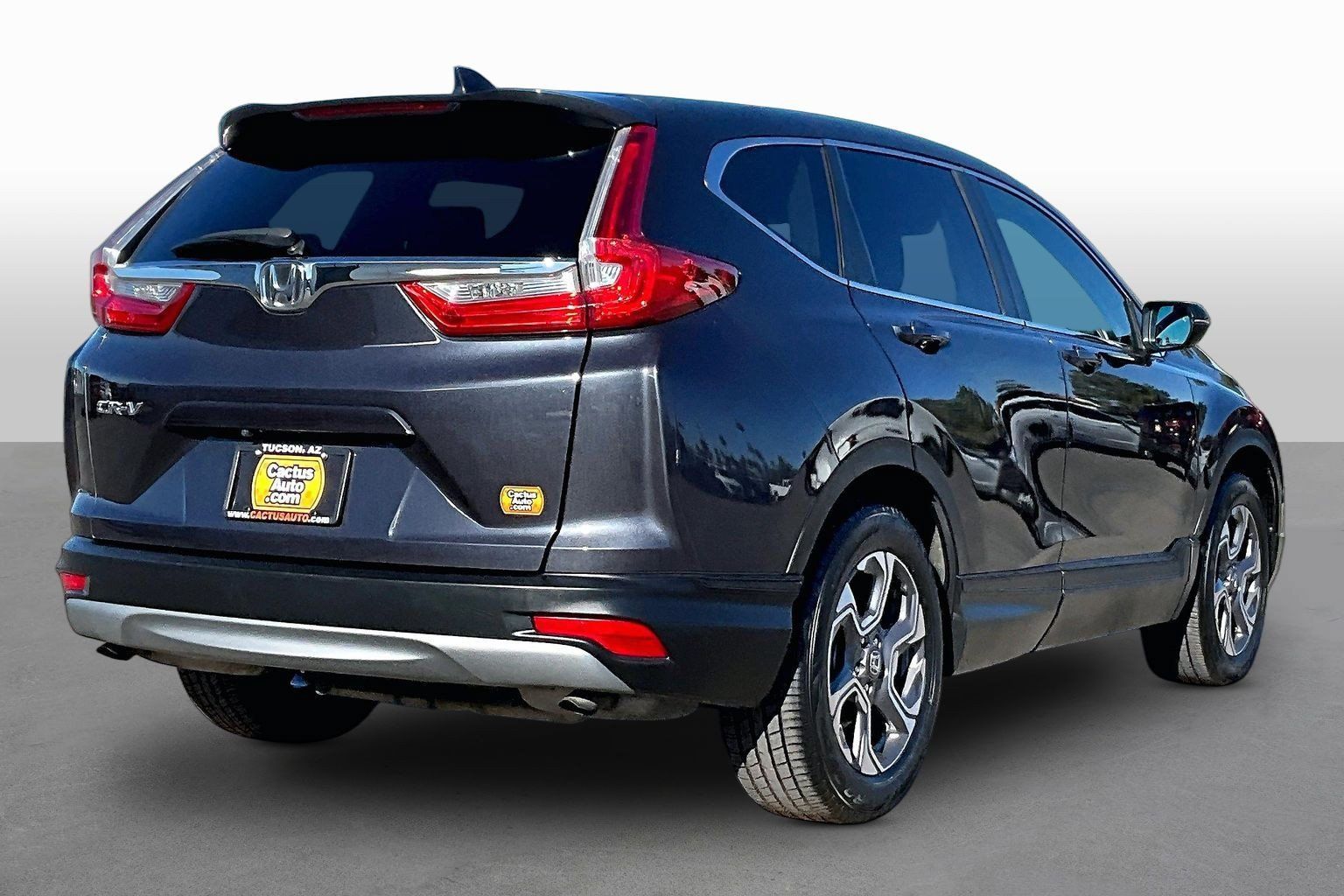 Used 2017 Honda CR-V EX image 2