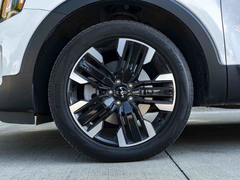 Used 2024 Kia Telluride SX FWD image 14