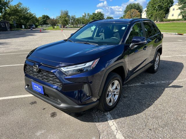 Used 2025 Toyota RAV4 XLE AWD/4WD image 5