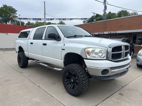 Used 2007 Dodge Ram 1500 Truck SLT w/ Trailer Tow Group AWD/4WD image 3