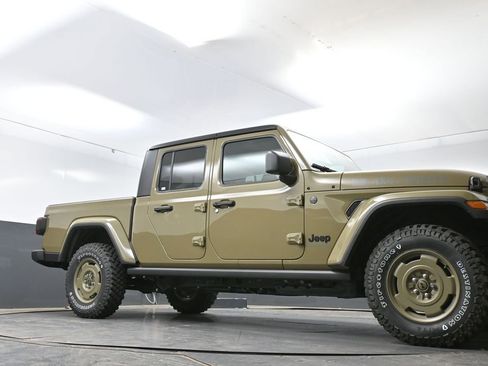 New 2026 Jeep Gladiator Willys AWD/4WD image 37
