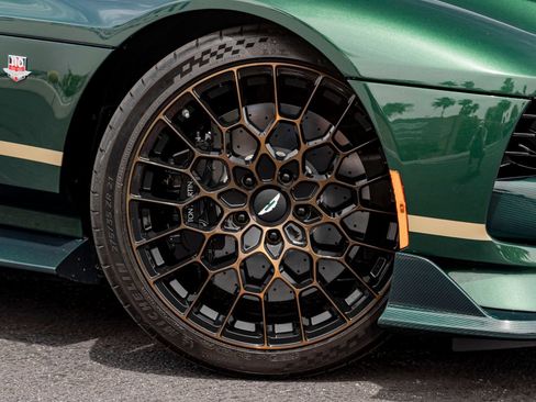 Used 2024 Aston Martin Valour RWD image 4