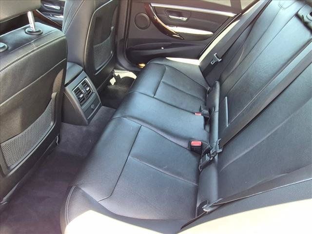 Used 2017 BMW 330i Sedan RWD image 18