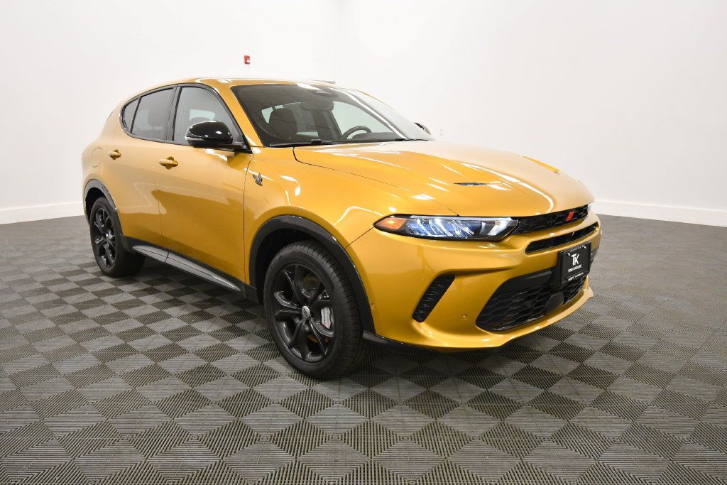 Used 2024 Dodge Hornet R/T w/ Tech Pack w/o Parking AWD/4WD image 10