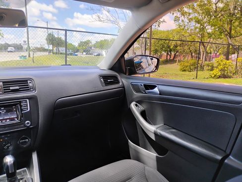 Used 2016 Volkswagen Jetta S FWD image 54
