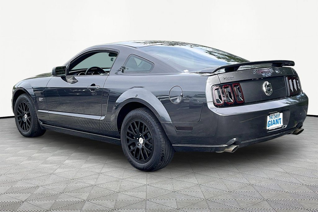 Used 2007 Ford Mustang GT Premium RWD image 4