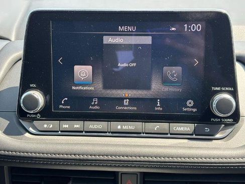 Certified 2026 Nissan Rogue SV FWD image 8
