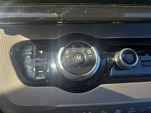 Used 2025 Ford Expedition Max Active AWD/4WD image 20