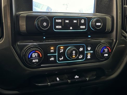 Used 2019 Chevrolet Silverado 1500 LT w/ All Star Edition image 10