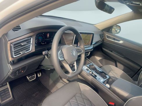 New 2026 Volkswagen Atlas SEL Premium R-Line AWD/4WD image 4