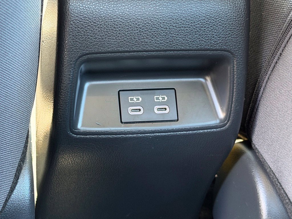Used 2023 Toyota Corolla LE FWD image 8