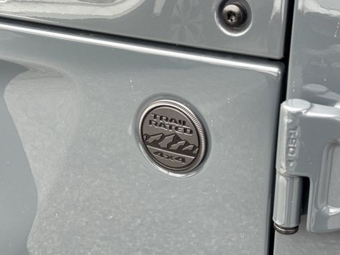Used 2025 Jeep Wrangler Unlimited Sport AWD/4WD image 38