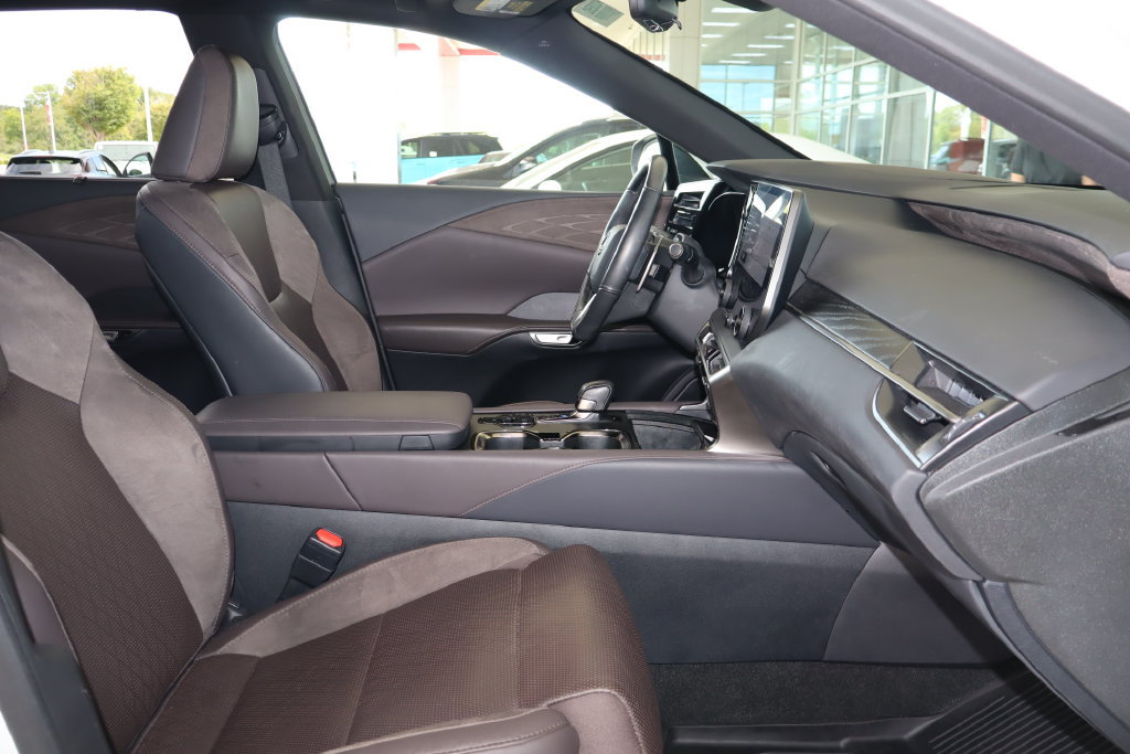 Used 2023 Lexus RX 350 AWD w/ Accessory Package image 44