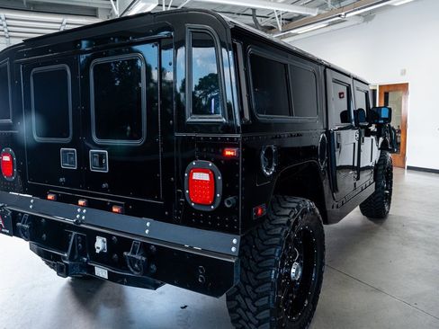 Used 2002 HUMMER H1 4-Door Wagon image 24