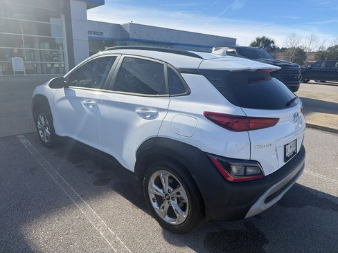 Used 2022 Hyundai Kona SEL w/ Cargo Package image 6