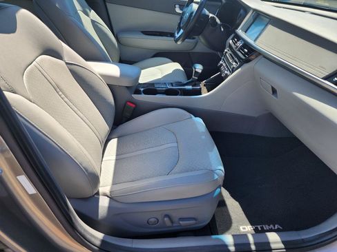 Used 2016 Kia Optima EX w/ Option Group 040 FWD image 29